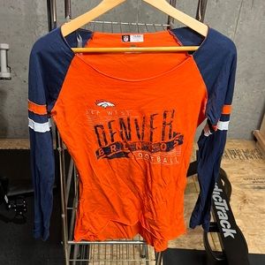 NFL Denver broncos women small tee
